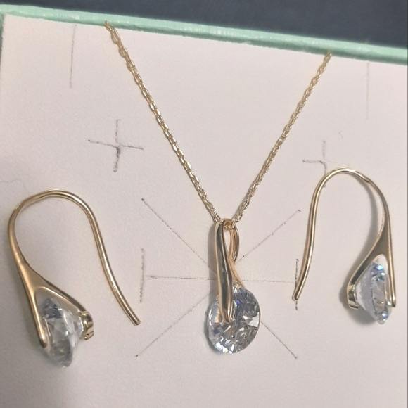 Real Cubic Zirconia Gold Plated Silver Set - Picture 7 of 10
